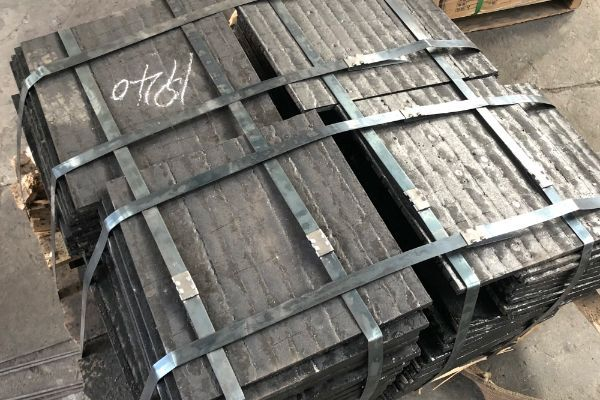 堆焊耐磨衬板厂家加工价格