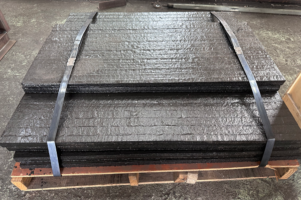 堆焊合金耐磨衬板